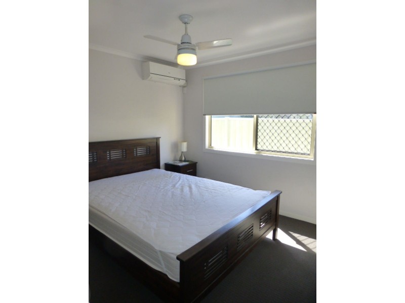 10/5 Atkinson Street, Middlemount QLD 4746