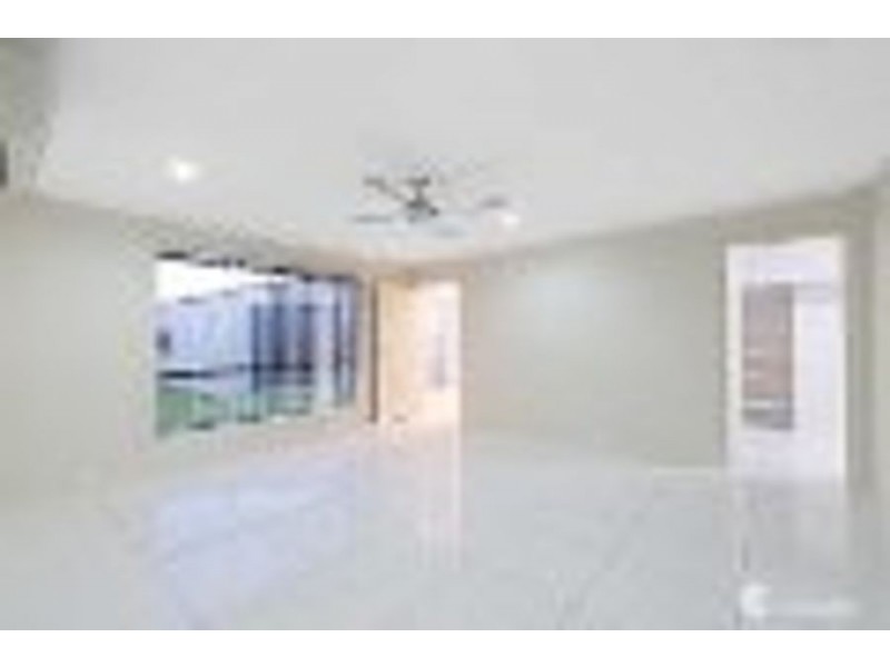 9 Kiber Place, Ooralea QLD 4740