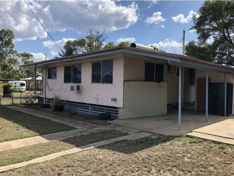 2 Wallace Street, Dysart QLD 4745