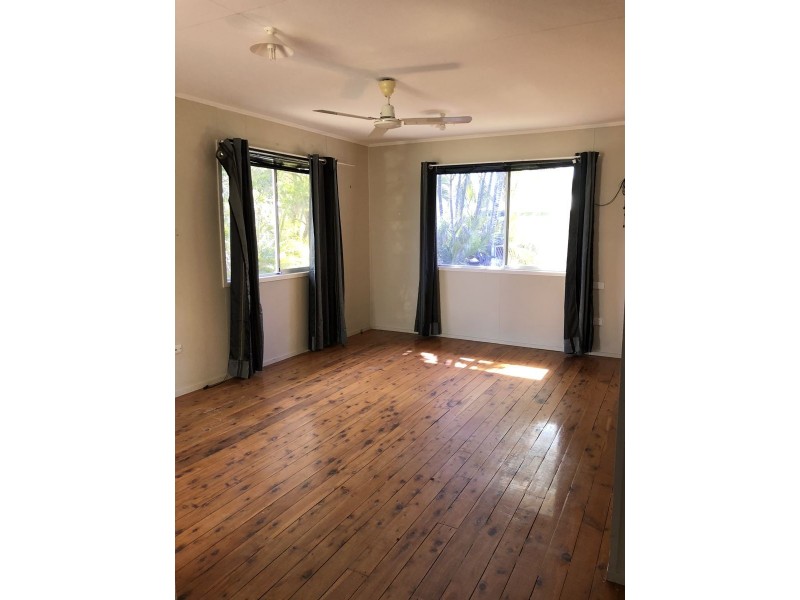 2 Wallace Street, Dysart QLD 4745