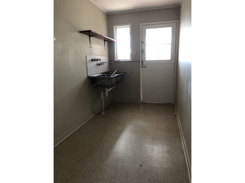 2 Wallace Street, Dysart QLD 4745