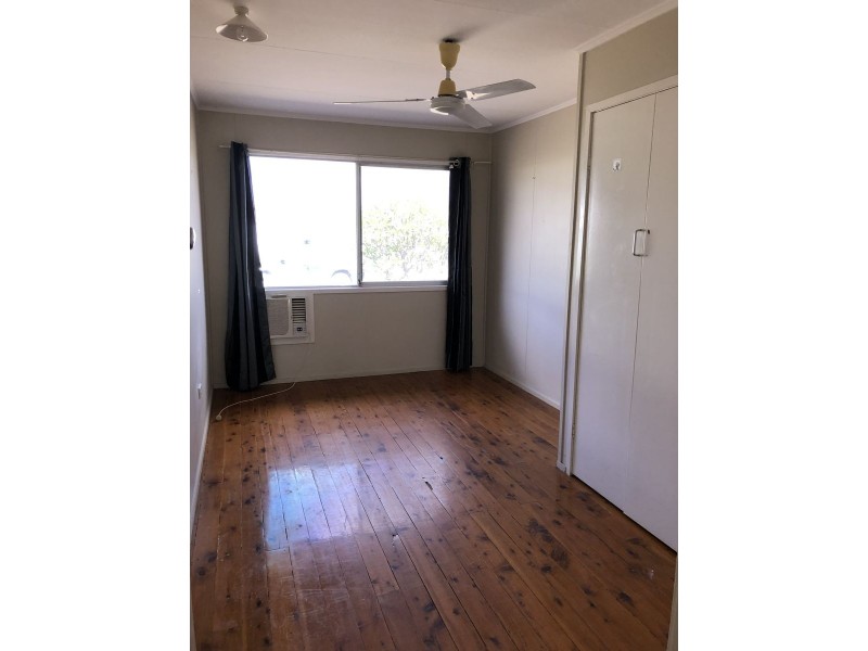 2 Wallace Street, Dysart QLD 4745