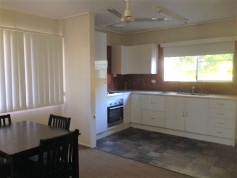 9 Cook Street, Dysart QLD 4745