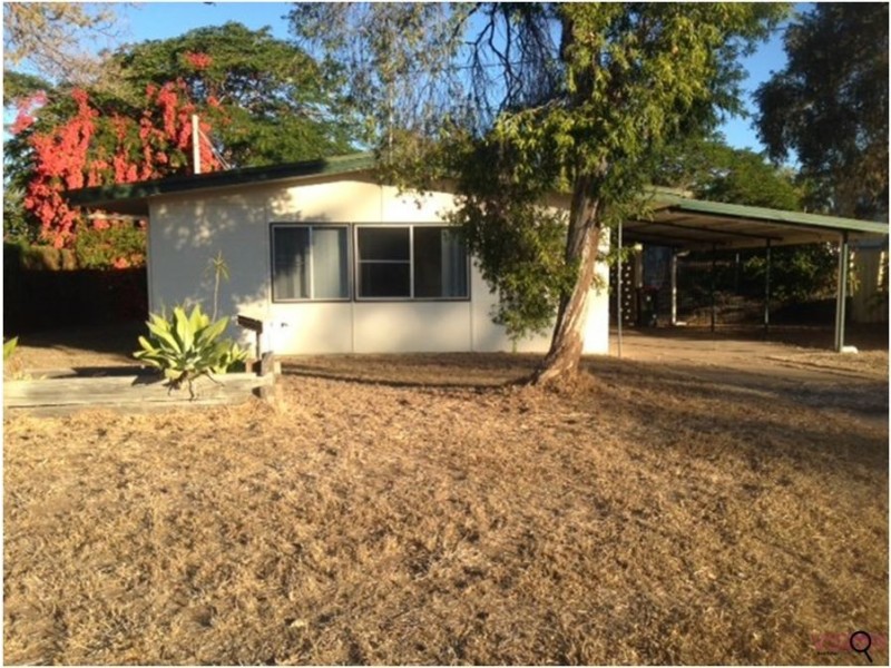9 Cook Street, Dysart QLD 4745
