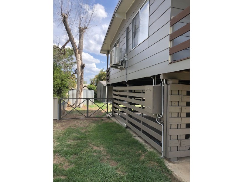 27 Beardmore Crescent, Dysart QLD 4745