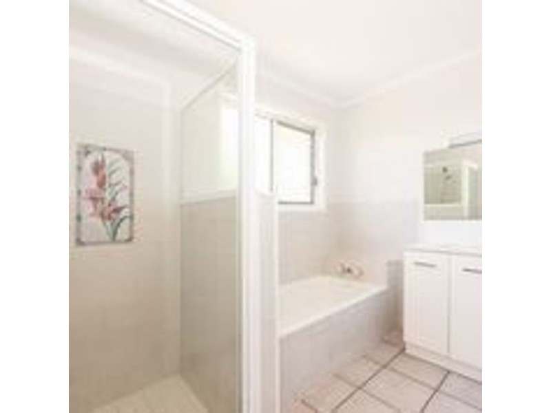 14 Broomdykes Drive, Beaconsfield QLD 4740