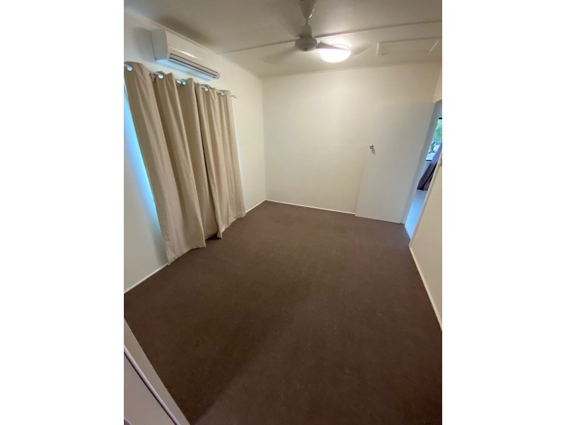 2/52 Adrian Street, West Mackay QLD 4740