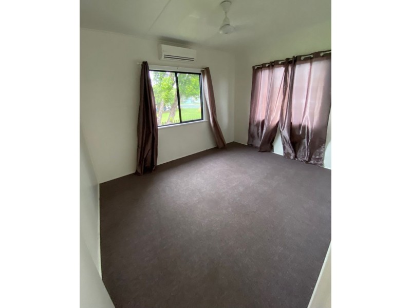 2/52 Adrian Street, West Mackay QLD 4740