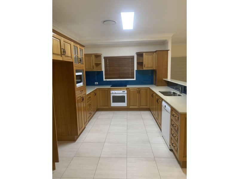 15 Inglewood Close, Andergrove QLD 4740