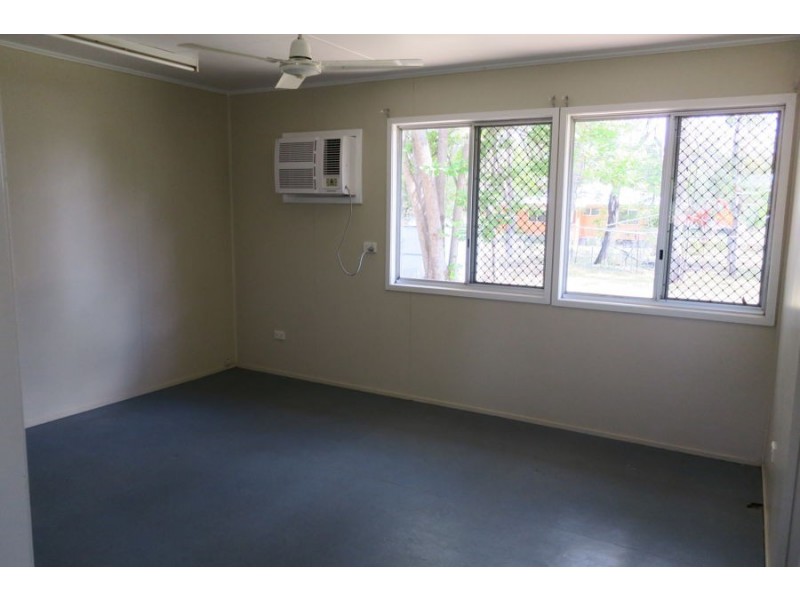 15 Perry Street, Dysart QLD 4745