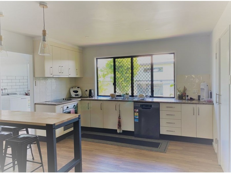 23 Mackenzie Street, West Mackay QLD 4740