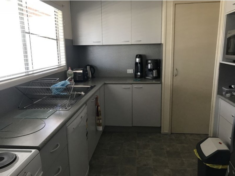 24 Brock Crescent, Dysart QLD 4745