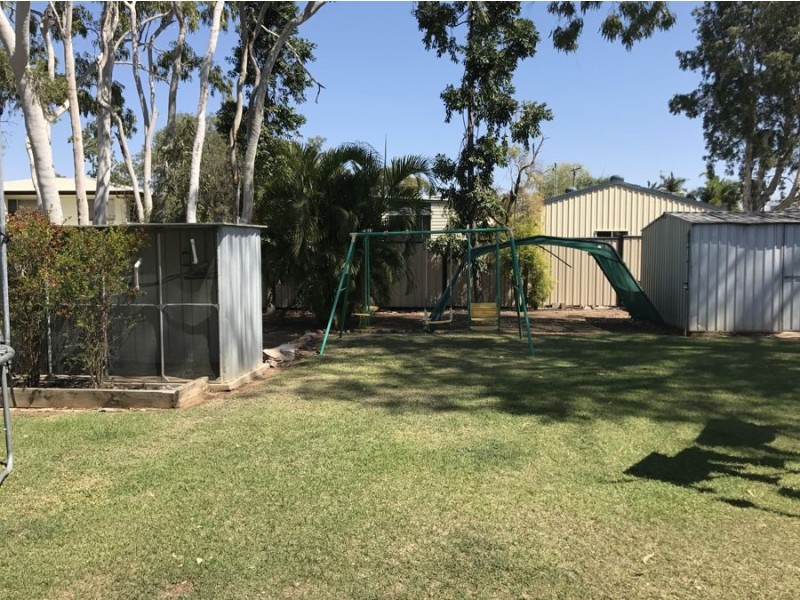 24 Brock Crescent, Dysart QLD 4745