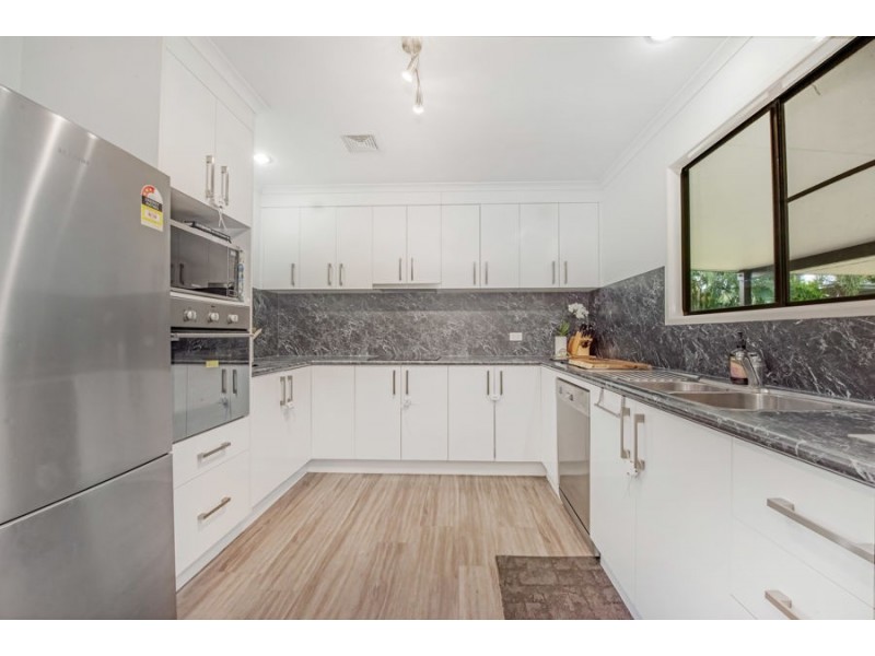 6 Clarke Street, Eton QLD 4741