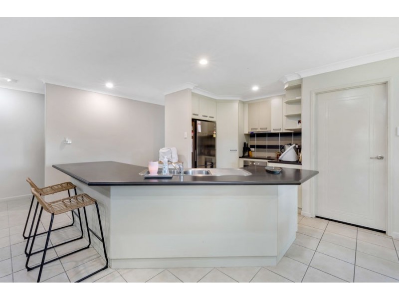 5 Lance, Bucasia QLD 4750