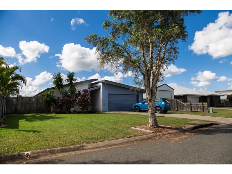 21 Dorothy Place, Mirani QLD 4754