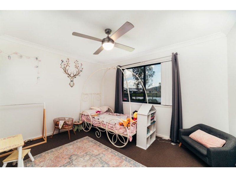 21 Dorothy Place, Mirani QLD 4754