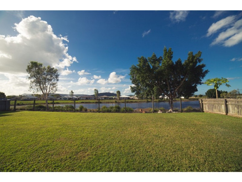 21 Dorothy Place, Mirani QLD 4754