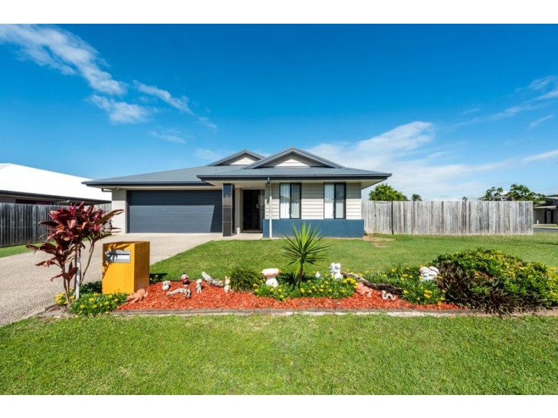 15 Phoenix Crescent, Rural View QLD 4740