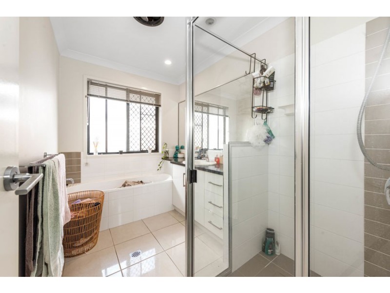 81 Canecutters Drive, Ooralea QLD 4740