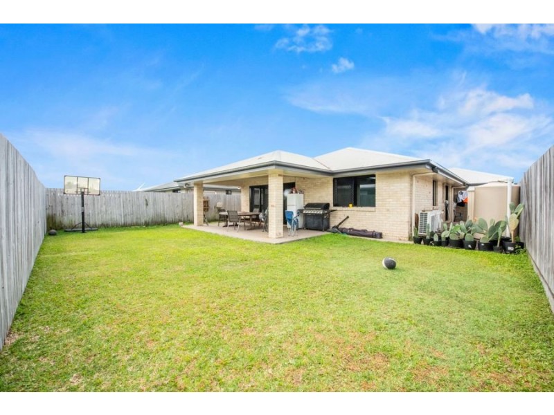 81 Canecutters Drive, Ooralea QLD 4740