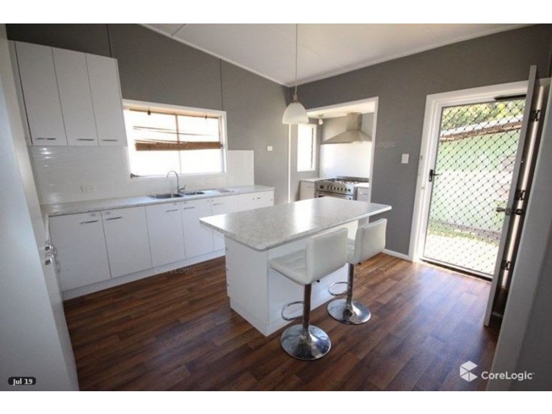 1 Jackson Street, Sarina QLD 4737