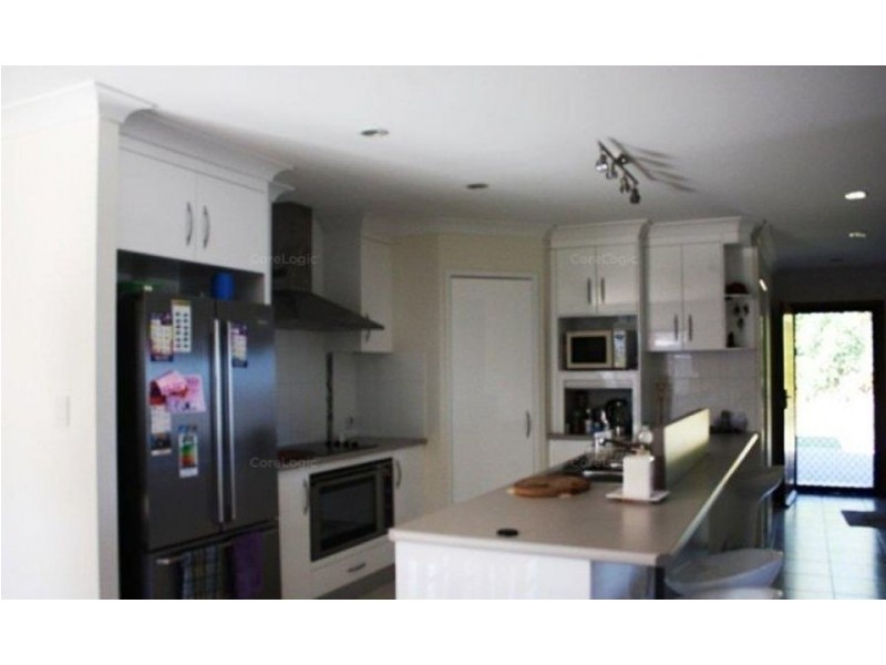 19 Narrabeen Street, Blacks Beach QLD 4740