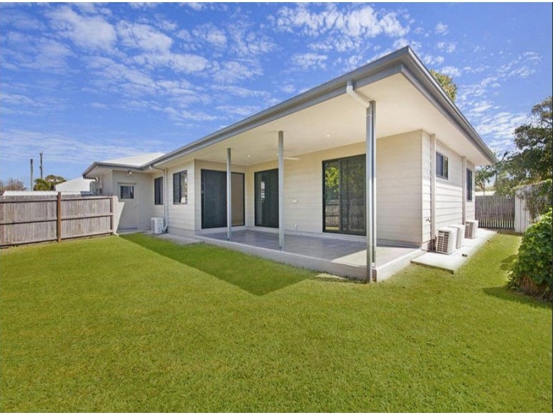 2/30 Pratt Street, South Mackay QLD 4740