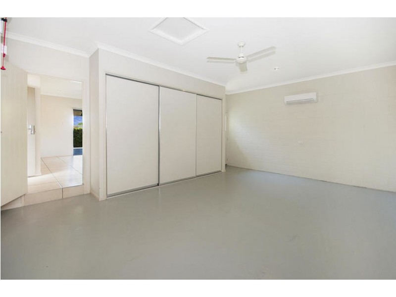 2/30 Pratt Street, South Mackay QLD 4740