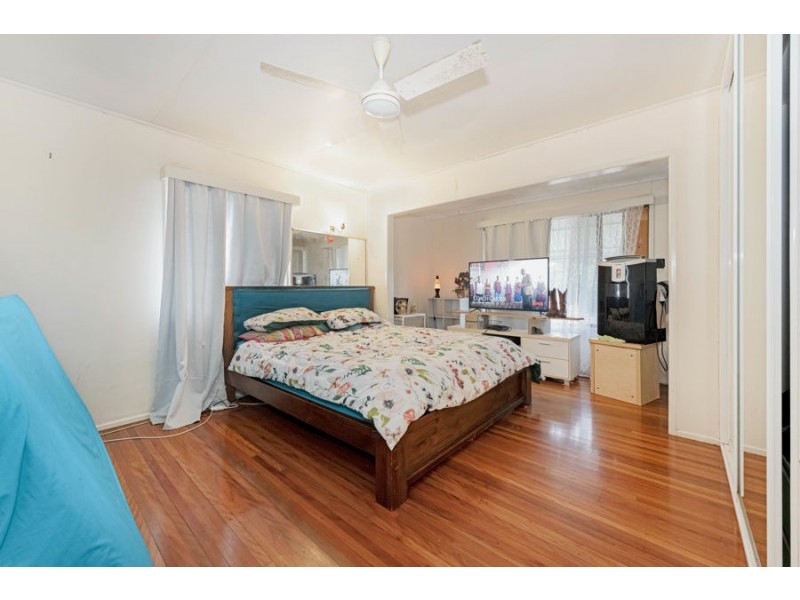 1 Cameron Street, East Mackay QLD 4740