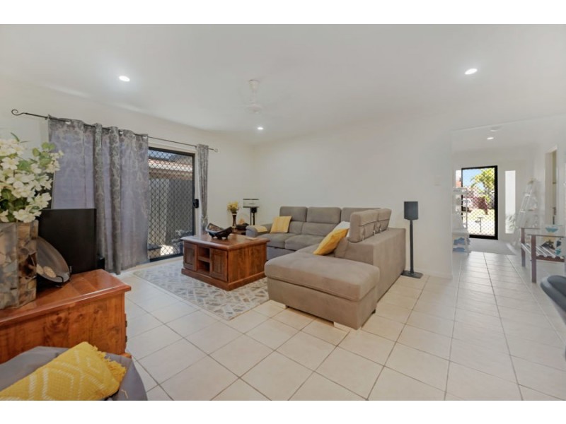 40 Spinnaker Way, Bucasia QLD 4750