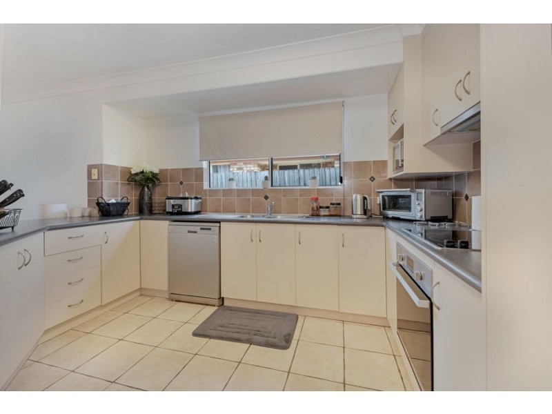 40 Spinnaker Way, Bucasia QLD 4750