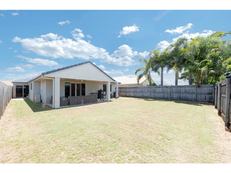 40 Spinnaker Way, Bucasia QLD 4750