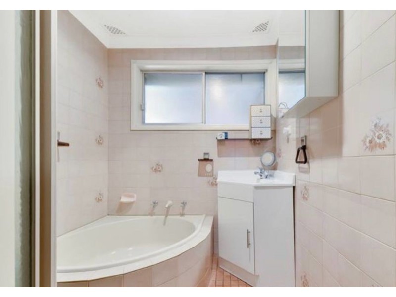 40 Deborah Crescent, Cambridge Park NSW 2747