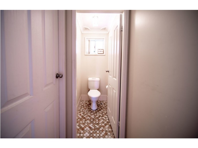 38 Gibson Ave, Werrington County NSW 2747