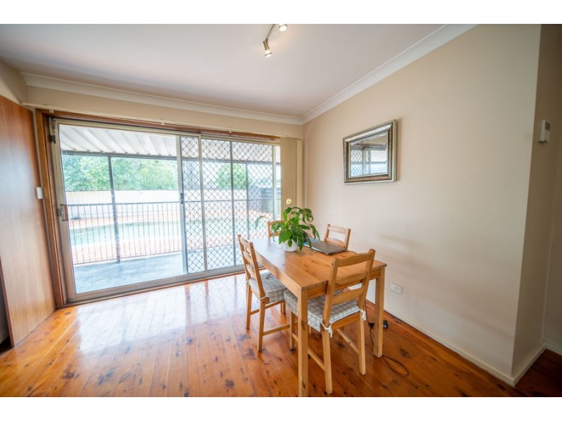 38 Gibson Ave, Werrington County NSW 2747