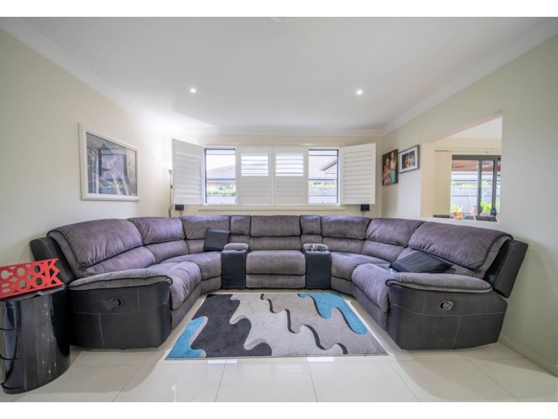 17 Drummond Avenue, Ropes Crossing NSW 2760