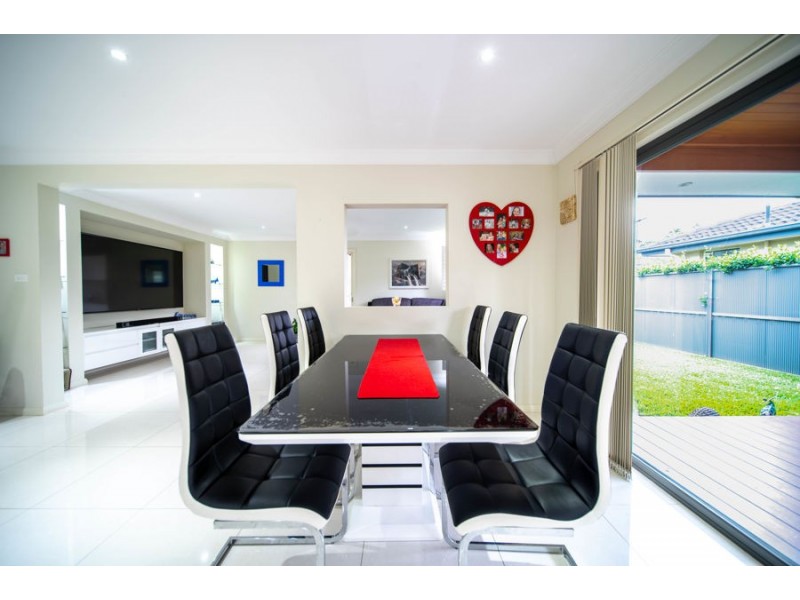 17 Drummond Avenue, Ropes Crossing NSW 2760