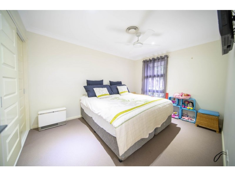 17 Drummond Avenue, Ropes Crossing NSW 2760