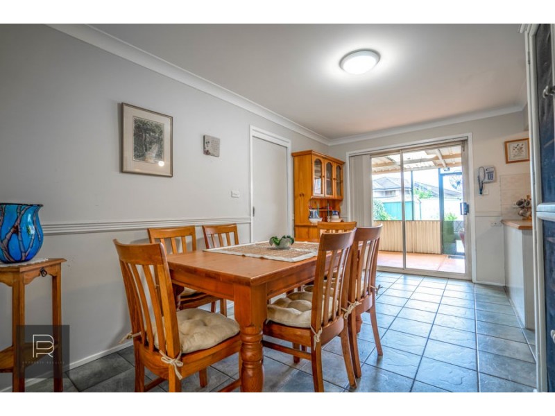 2/4 Cumbrae Close, Erskine Park NSW 2759