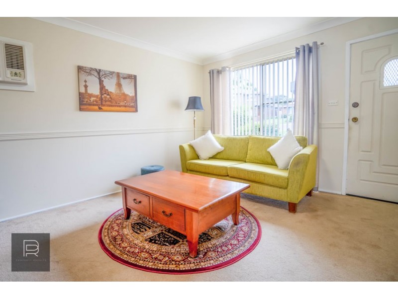 2/4 Cumbrae Close, Erskine Park NSW 2759