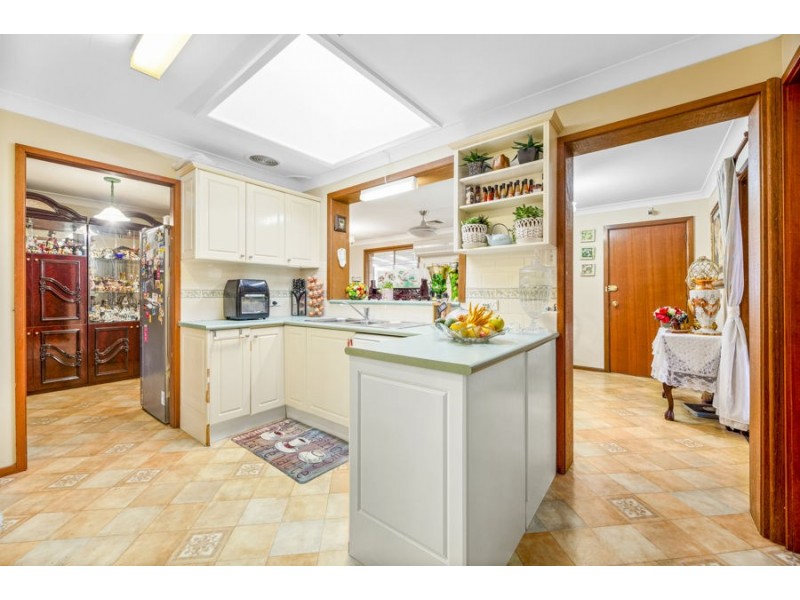 27 Jasmine Avenue, Quakers Hill NSW 2763