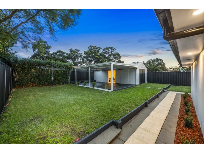 16 Quakers Hill Parkway, Quakers Hill NSW 2763