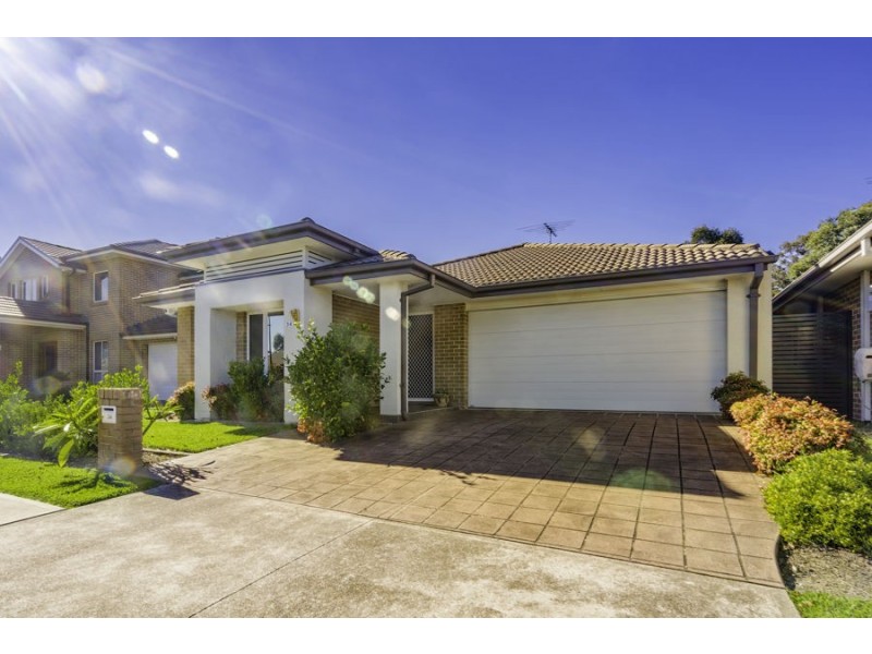 34 Holland Avenue, Ropes Crossing NSW 2760