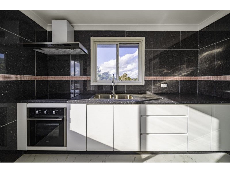 11 Hartog Avenue, Willmot NSW 2770