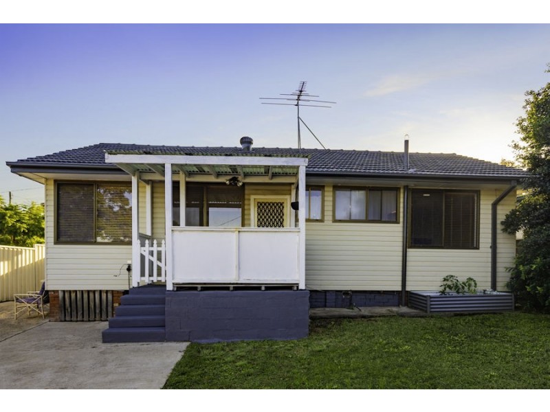 32 Worcester Road, Cambridge Park NSW 2747