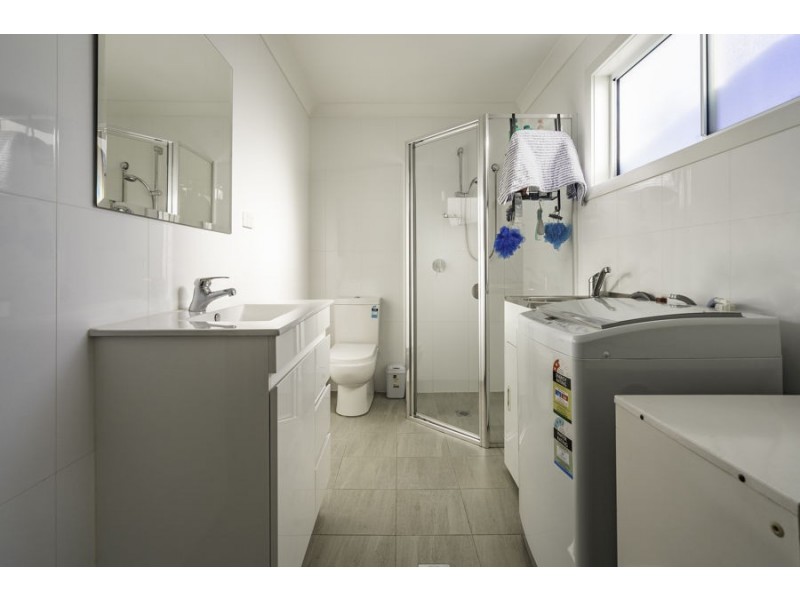 258 & 258A Carlisle Avenue, Dharruk NSW 2770