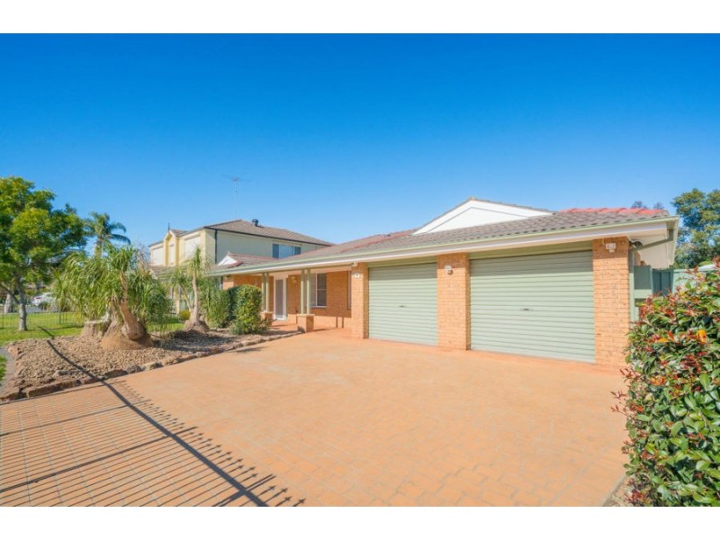 10 & 10A Flora Street, Plumpton NSW 2761