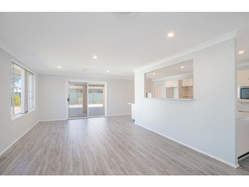 10 & 10A Flora Street, Plumpton NSW 2761