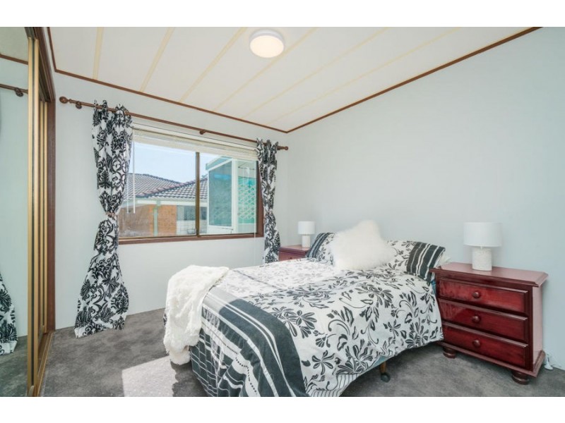 10 & 10A Flora Street, Plumpton NSW 2761